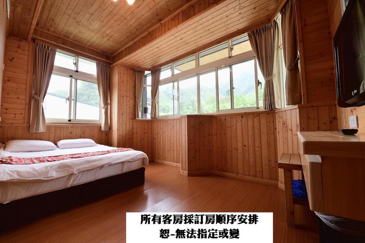 溪頭桂竹山莊民宿 ลู่กู่ ภายนอก รูปภาพ